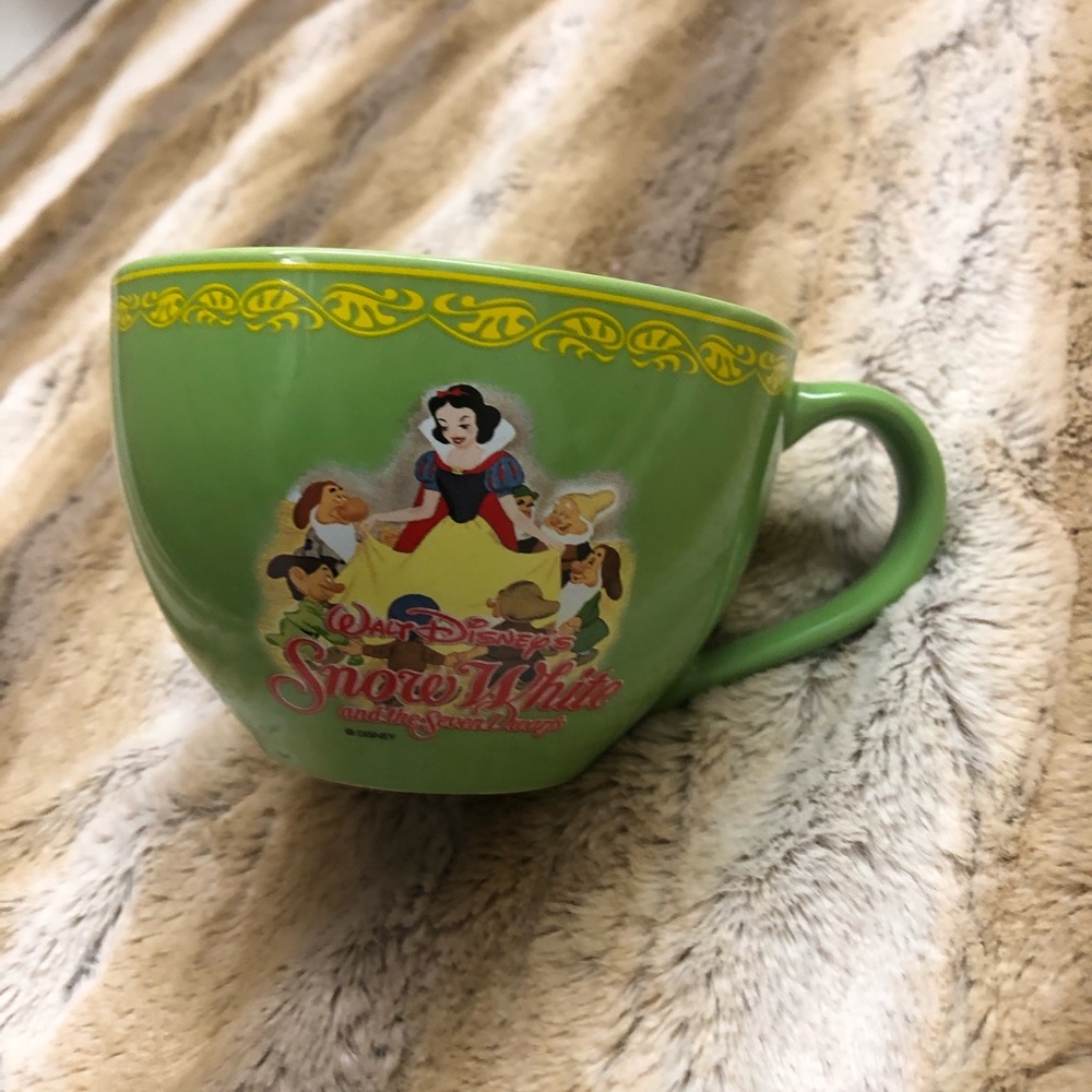 Snow White Disney mug